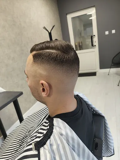 Zygmuntowicz Barber Studio